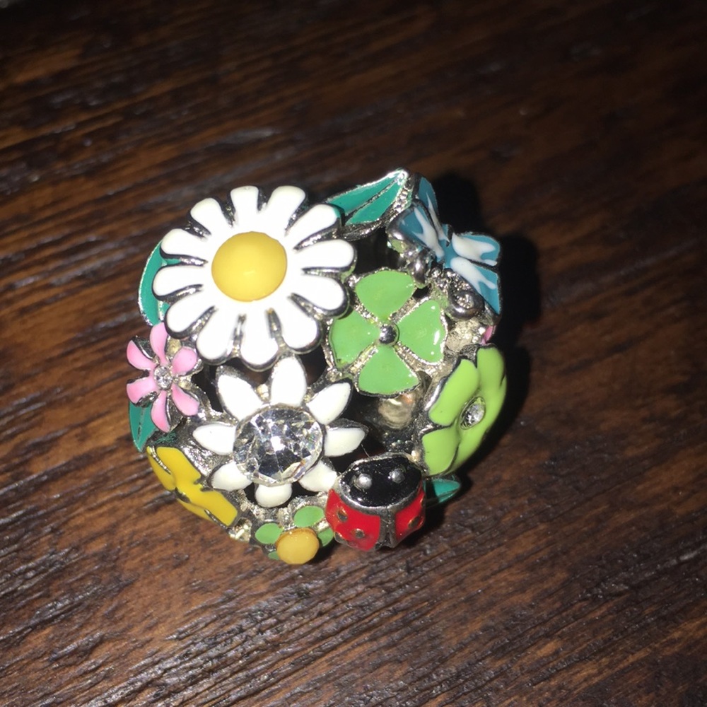 Flower Ring, LIKE NEW - Picture 2 of 7